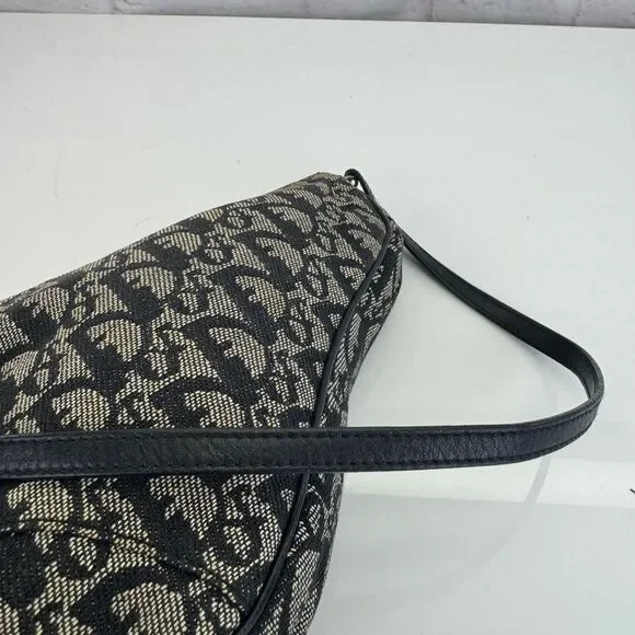 Authentic Christian Dior Vintage Diorissimo Saddle Pochette - Picture 11 of 15